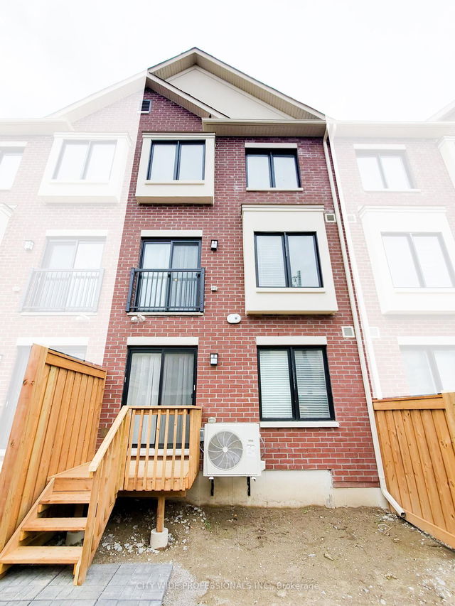 106 Covington Crescent