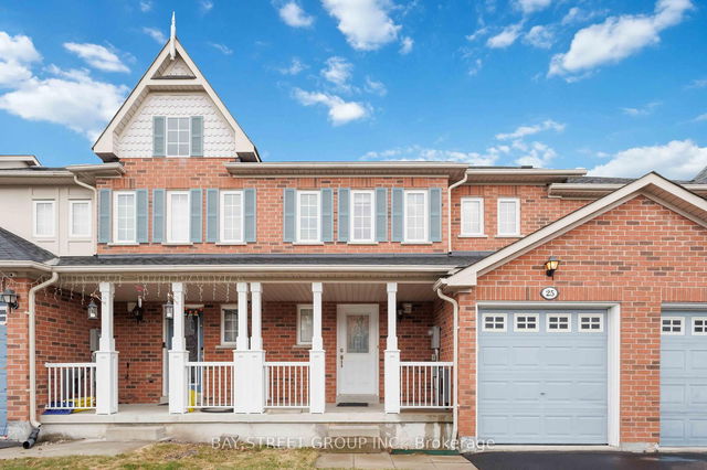 25 Maple Ridge Crescent