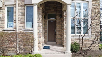 26 Comely Way, Markham - Milliken Mills East image-0-3