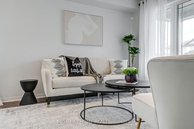 829 Miller Park Ave, Bradford West Gwillimbury - Bradford image-0-3