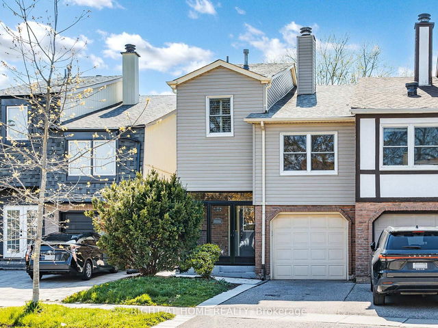 94 Reginald Crescent