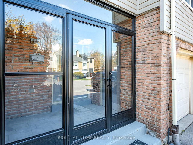 94 Reginald Crescent