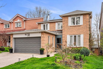 38 Baycroft Lane, Aurora - Aurora Heights image-0-2
