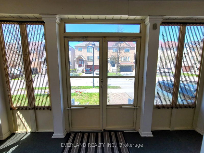 Room2