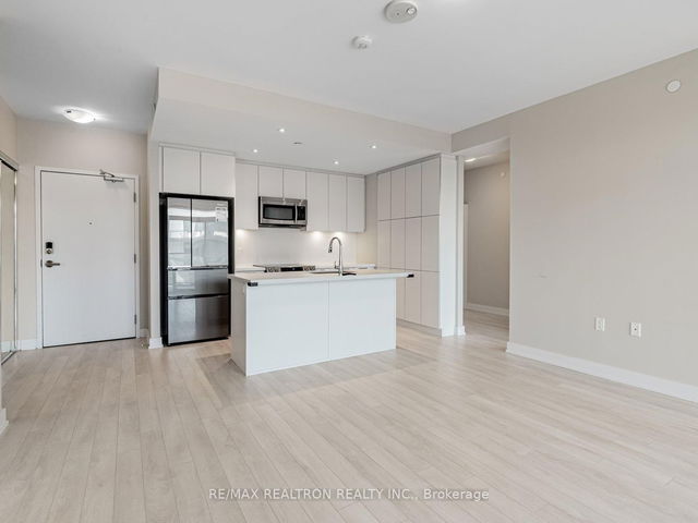 313 - 375 Sea Ray Avenue