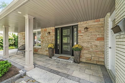 15 James Speight Rd, Markham - Sherwood-Amberglen image-0-1
