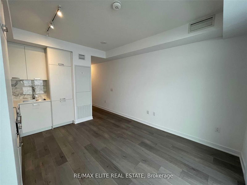 Room1