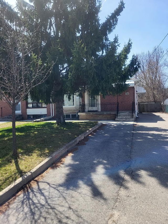 232 Blue Grass Boulevard