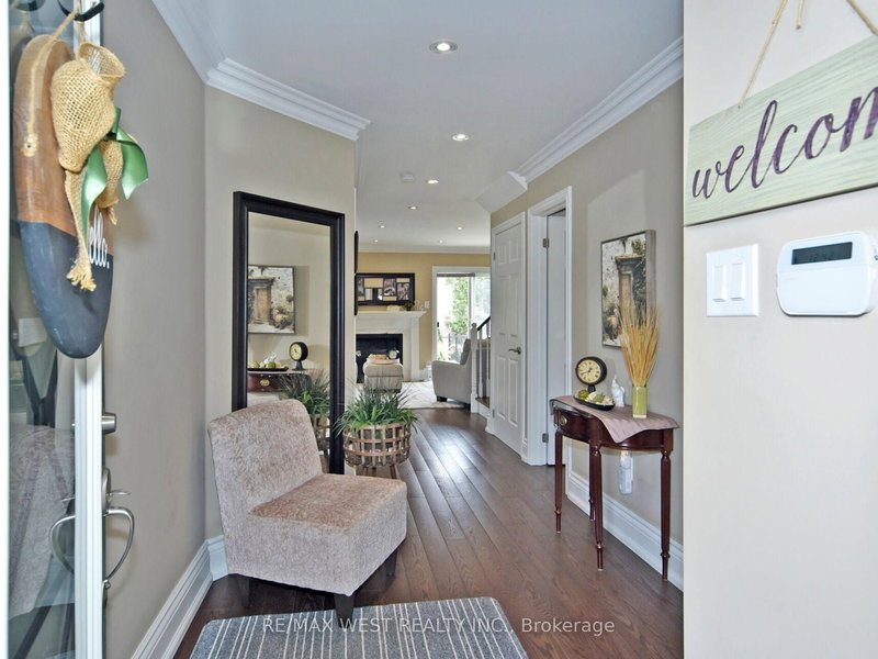 67 - 104 Pinedale Gate, Vaughan, L4L 8X3 | Image 3