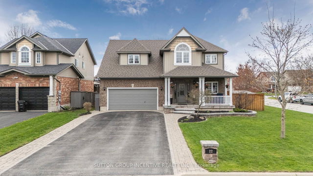 22 Armeda Clow Crescent