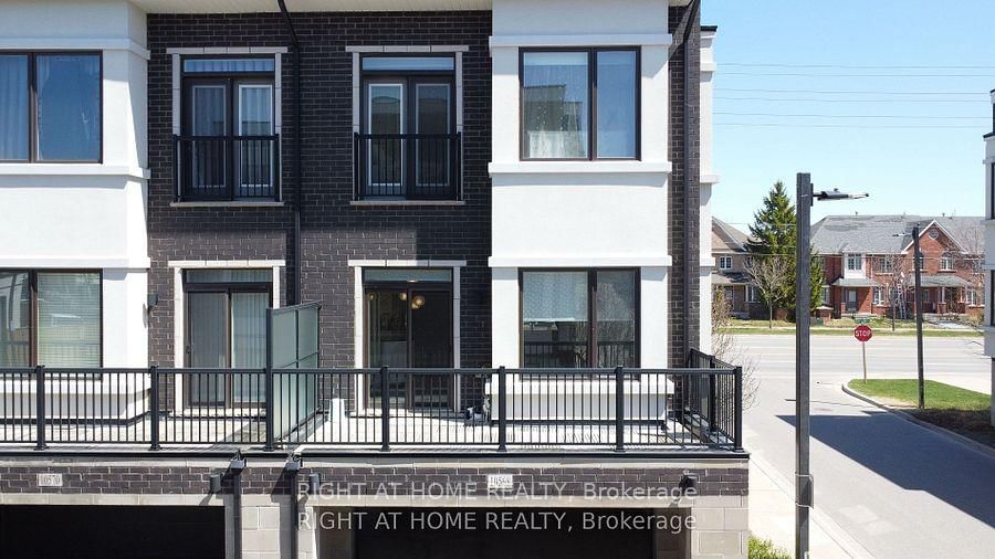 Townhouse for sale at 10568 Bayview Avenue, Richmond Hill, Crosby, L4C 0M8 - MLS: N12134141