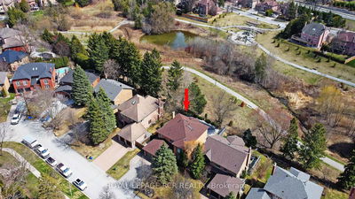 30 Owls Foot Cres, Aurora - Aurora Highlands image-0-2