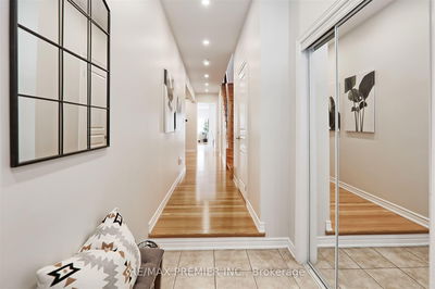 40 Lady Loretta Lane, Vaughan - Patterson image-0-3