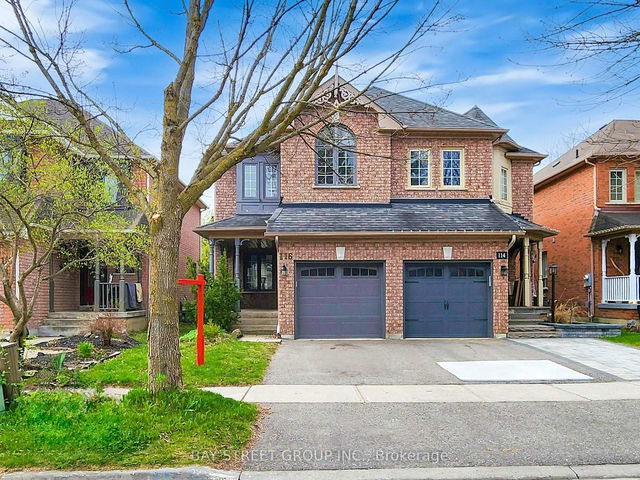 116 Woodroof Crescent