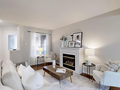 116 Woodroof Cres, Aurora - Bayview Wellington image-0-4