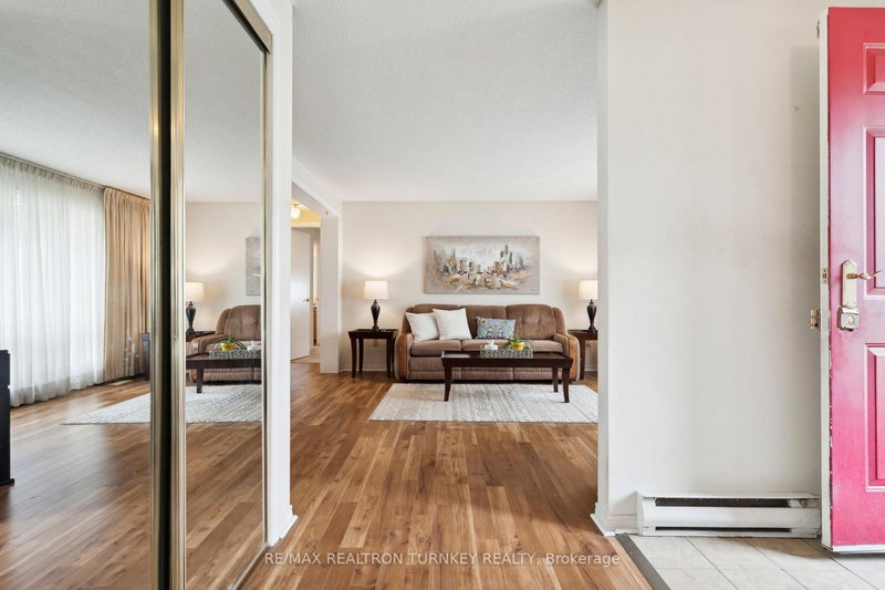 36 Tecumseth Pines Dr, New Tecumseth, L0G 1W0 | Image 3