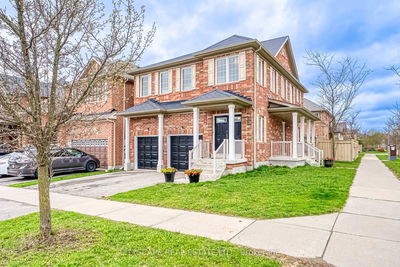 2 Horn St, Whitchurch-Stouffville - Stouffville image-0-1