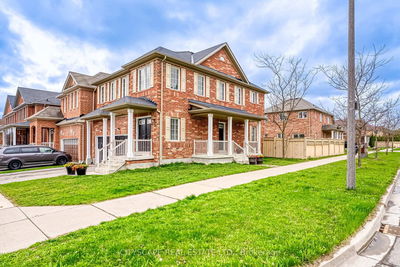 2 Horn St, Whitchurch-Stouffville - Stouffville image-0-2