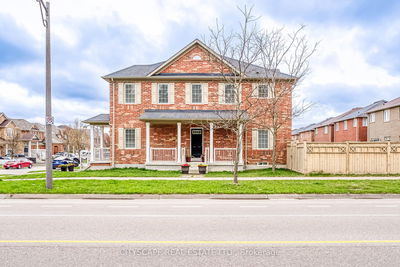 2 Horn St, Whitchurch-Stouffville - Stouffville image-0-3