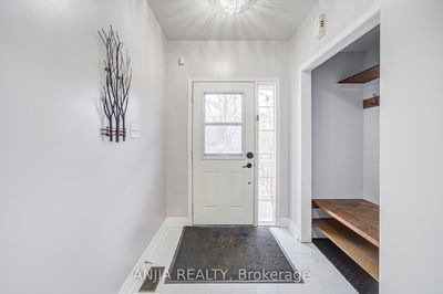 216 Zokol Dr, Aurora - Bayview Northeast image-0-2