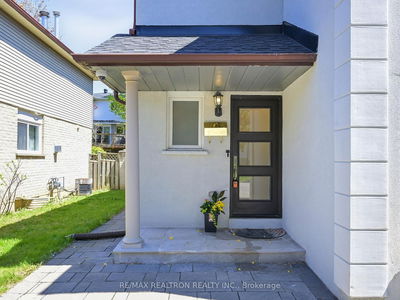 27 Hunter's Point Dr, Richmond Hill - South Richvale image-0-2