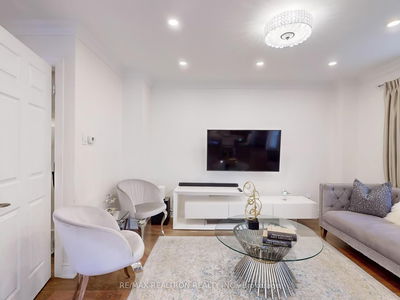 27 Hunter's Point Dr, Richmond Hill - South Richvale image-0-4
