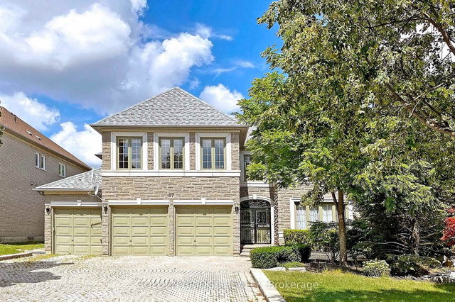 57 Cassandra Crescent