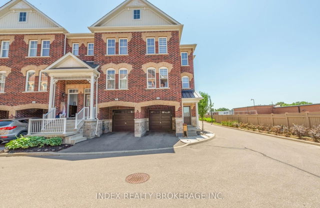 26 - 10 Porter Avenue