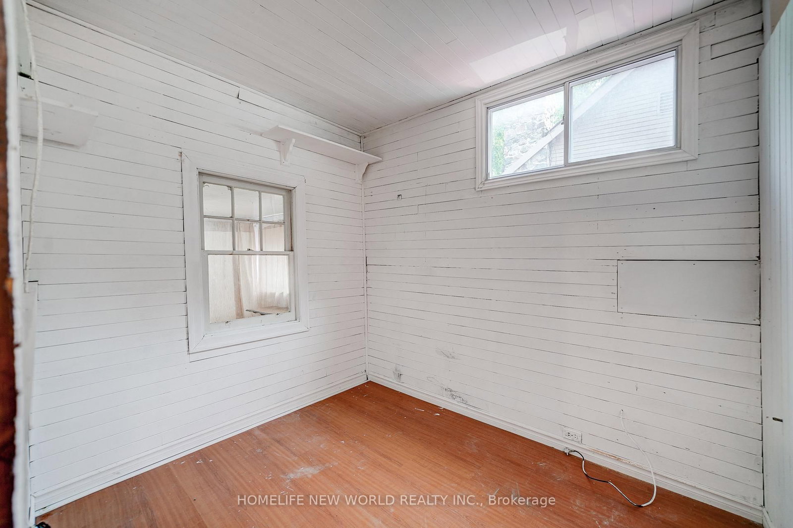 Listing Image 16