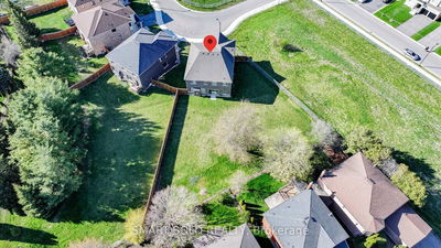 51 Bethpage Cres, Newmarket - Glenway Estates image-0-4
