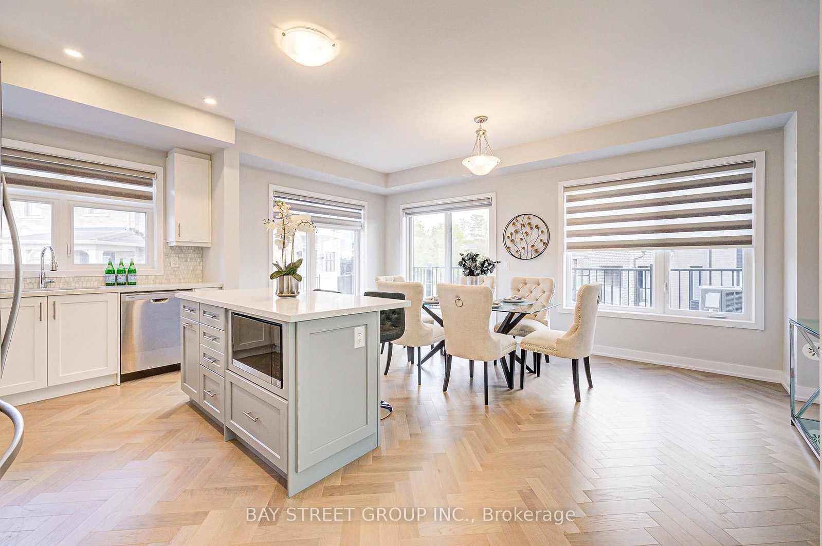 Listing Image 15
