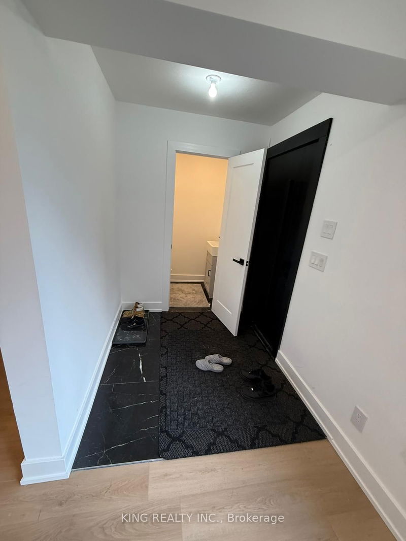 Room1