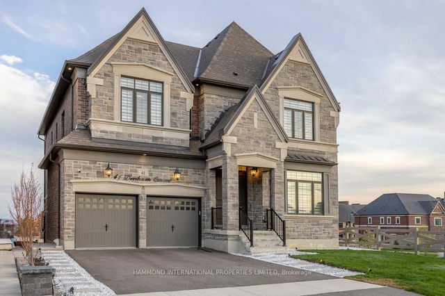 41 Deerhaven Crescent