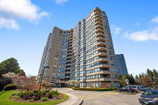 503 - 7420 Bathurst Street