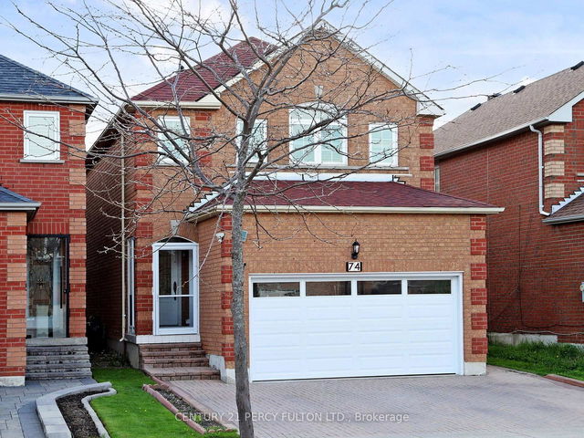 74 Doubtfire Crescent