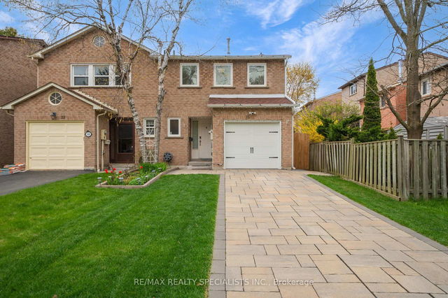 35 COTTONWOOD Court