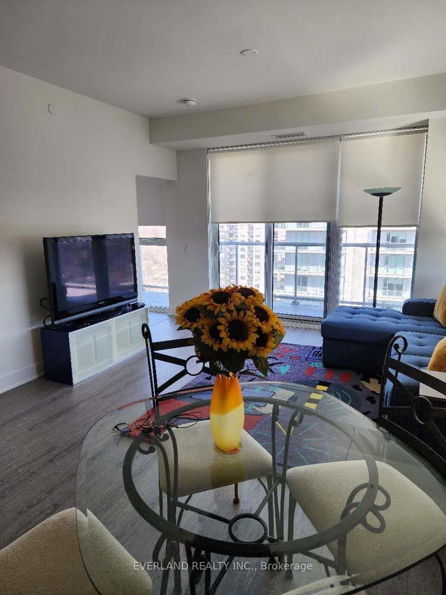 1303 - 185 Deerfield Road