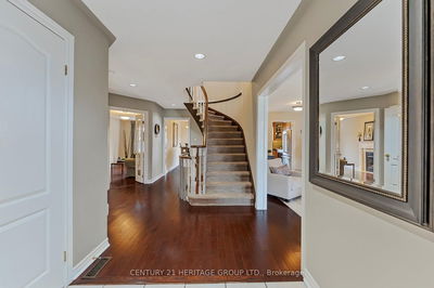 29 Prince Dr, Bradford West Gwillimbury - Bradford image-0-2