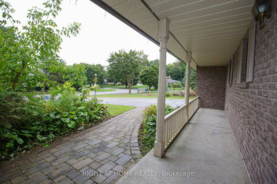 42 William St, East Gwillimbury - Sharon image-0-1