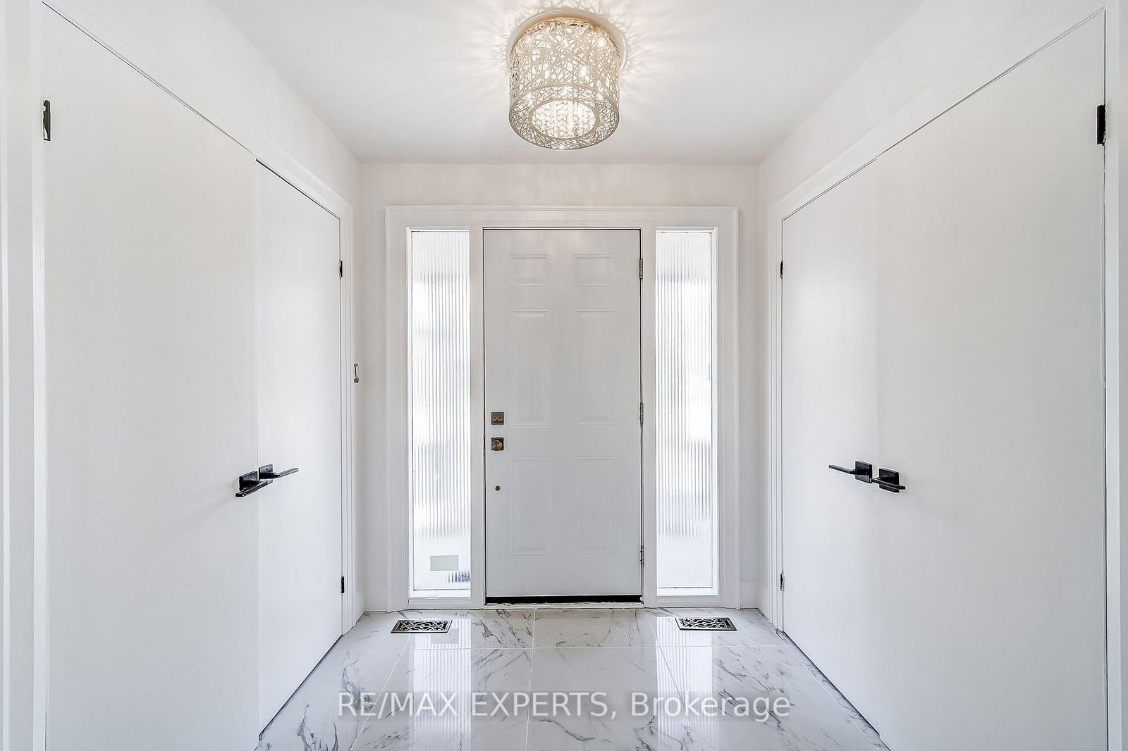 Detached House for sale at 85 Villa Park Drive, Vaughan, East Woodbridge, L4L 3G5 - MLS: N12137048