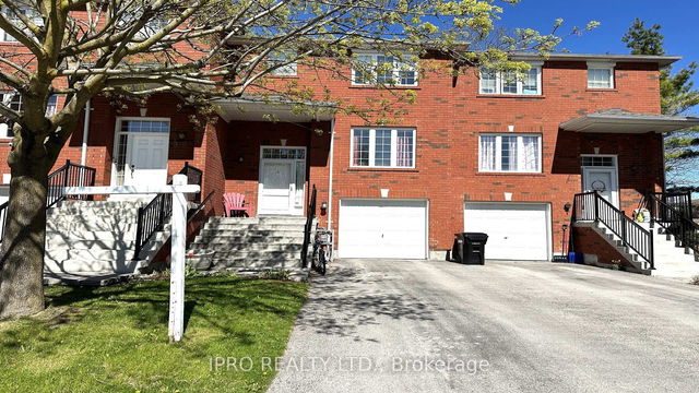 30 Village Green Lane
