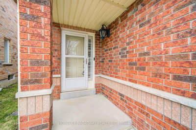 539 Bert Budd Ave, Newmarket - Gorham-College Manor image-0-2
