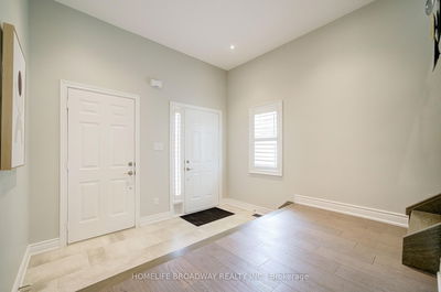 539 Bert Budd Ave, Newmarket - Gorham-College Manor image-0-3