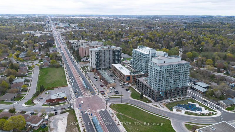 Unit 305 — 185 Deerfield Rd, Newmarket - Central Newmarket image-0-0