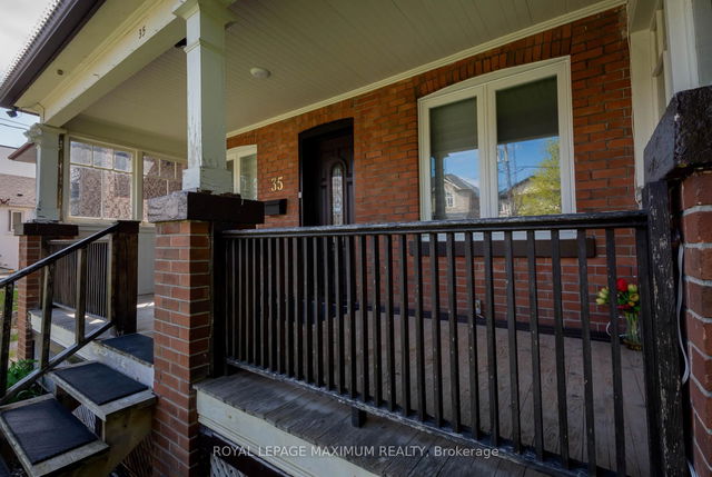 35 Ellerby Square