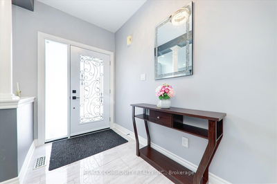 5 Sandcherry Ave, Markham - Legacy image-0-4