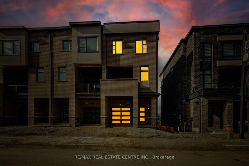 home for lease on 65 Inverary Crescent