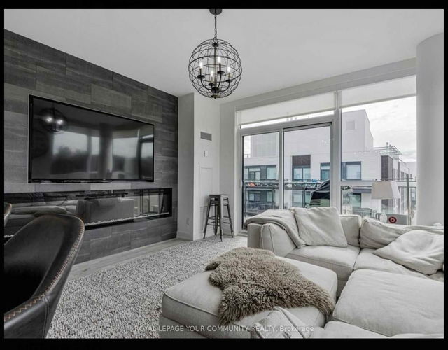 b411 - 271 Sea Ray Avenue
