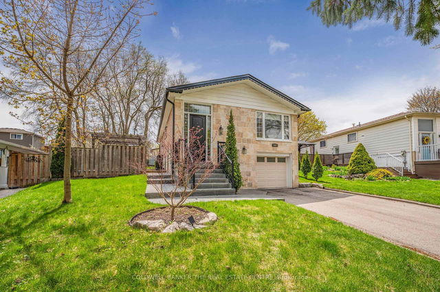 409 Roywood Crescent