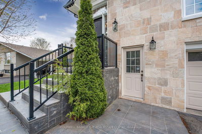 409 Roywood Cres, Newmarket - Central Newmarket image-0-1